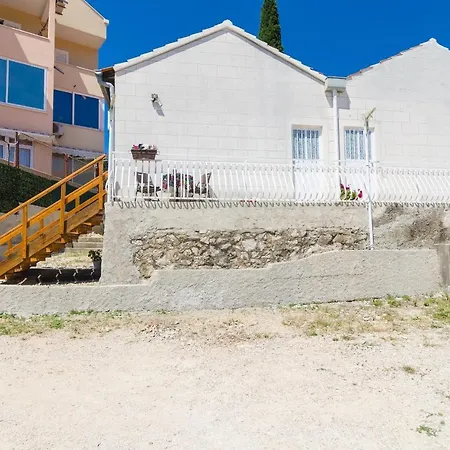Apartman Grga *